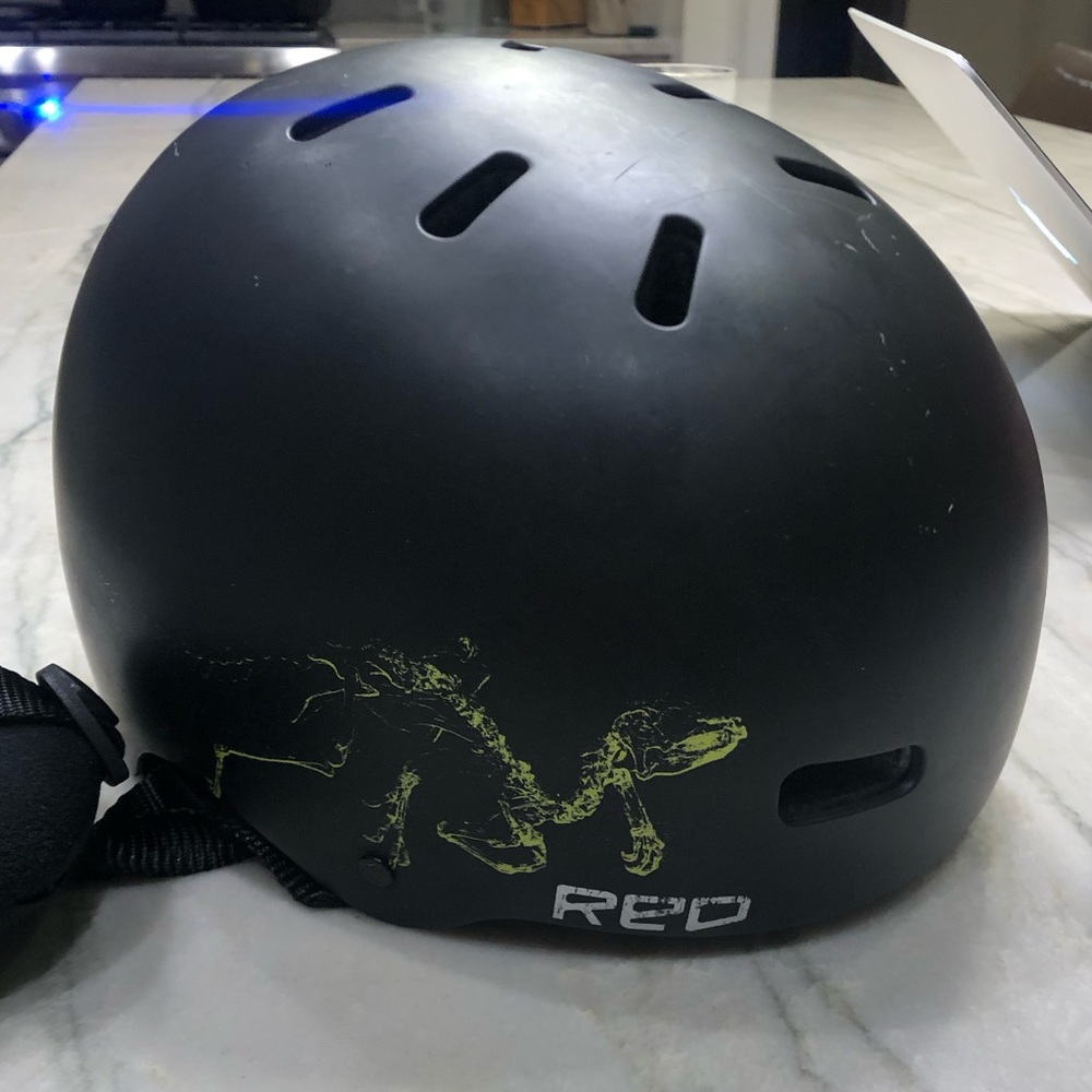RED Trace Grom Snowboard Helmet Youth Small Black